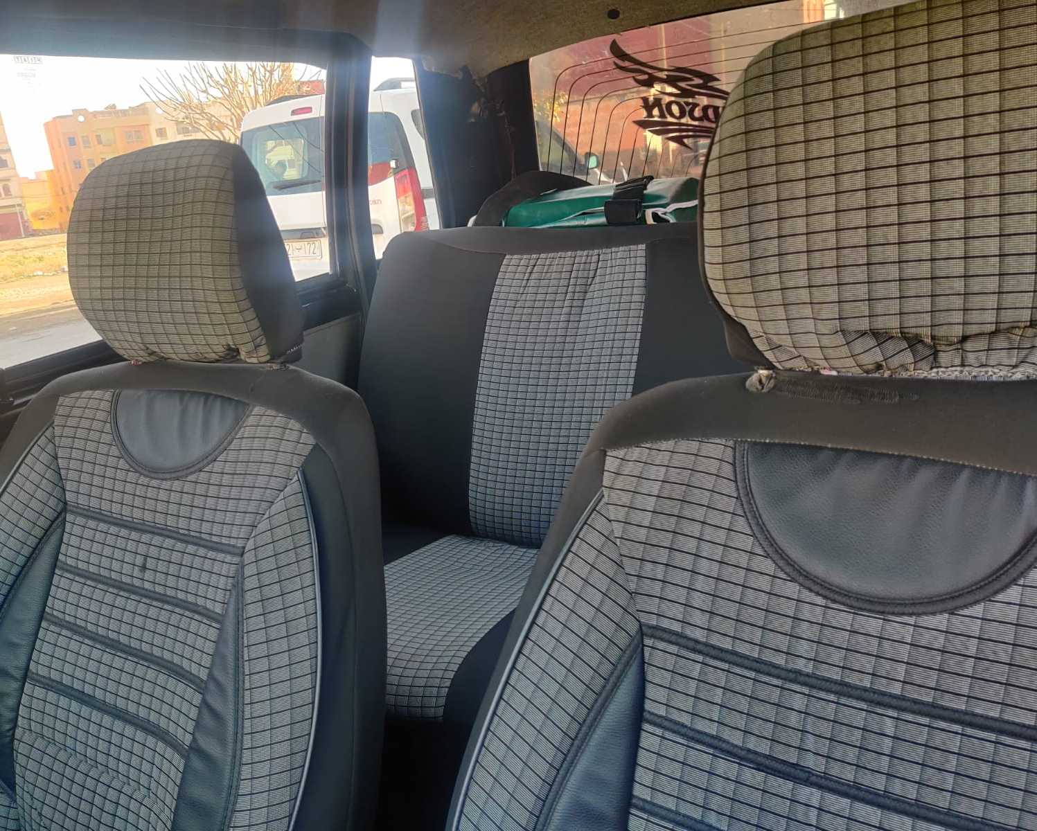 سيارة مزال نقية والثمن زوين